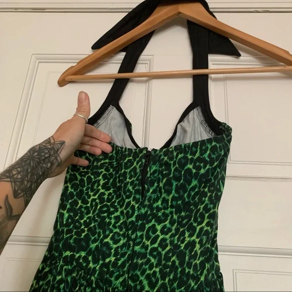 Deadly Dames designed by Micheline Pitt green leopard swing halter XS - Picture 4 of 7